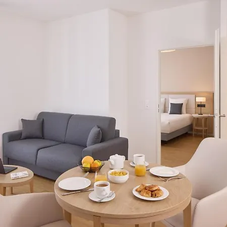 Hotel apartamentowy Zenitude Quality Val D'europe 3*